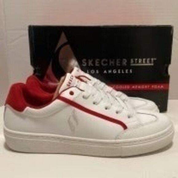 Skechers street sneaker air cooled, memory foam women’s shoes white/red Sz 5 - Picture 1 of 5